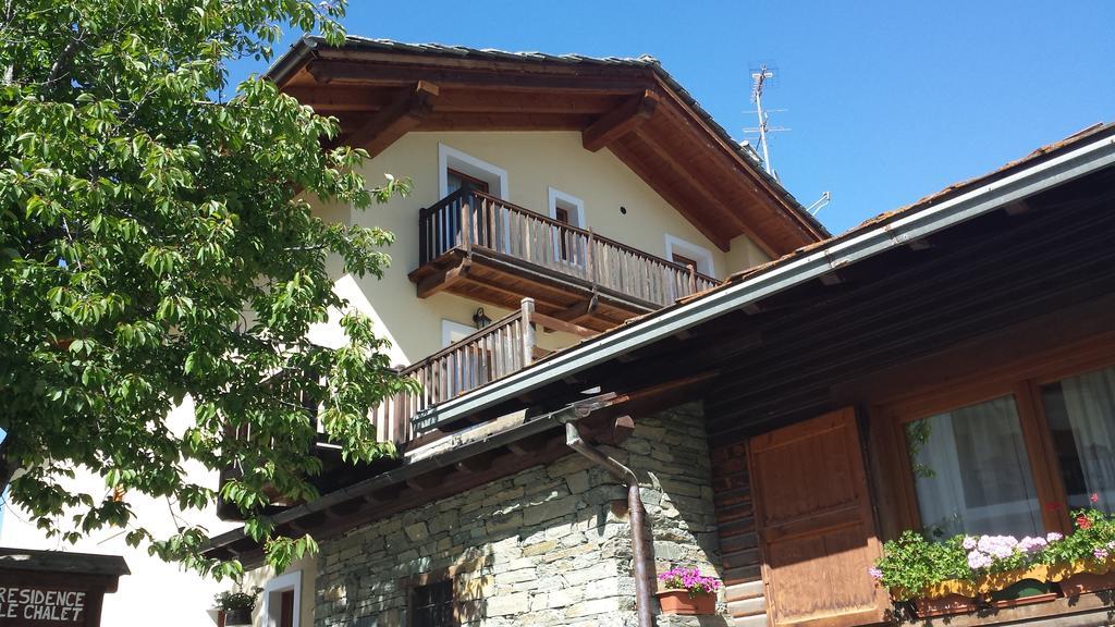 Family Apartments Le Chalet Champoluc Buitenkant foto